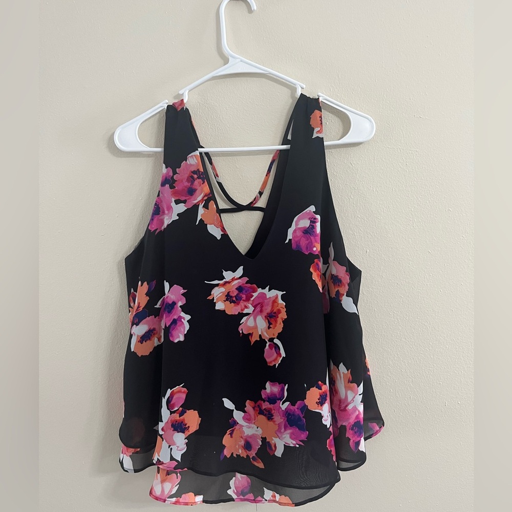 Floral Sleeveless Women's Top - Black and Pink